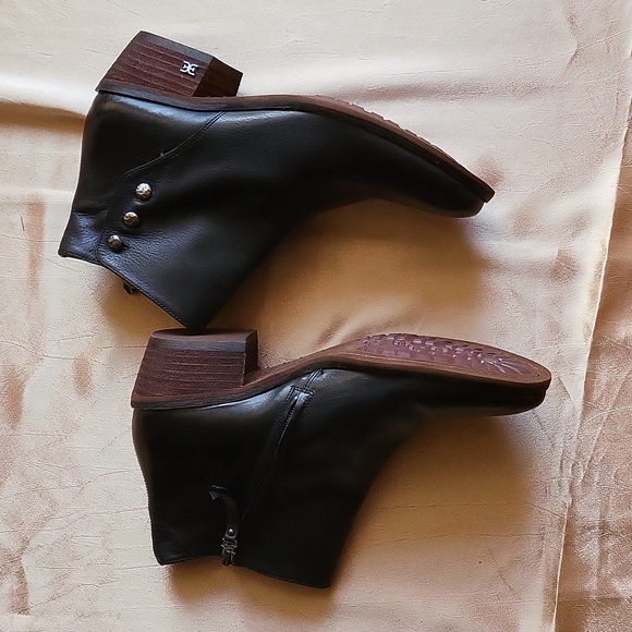 Sam Edelman NWOB black leather side zip booties size 7m - Picture 3 of 11